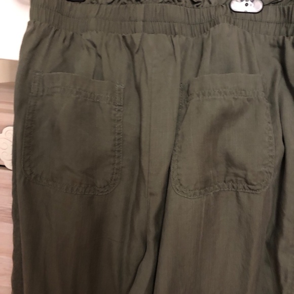 NWT Knox Rose Flowy Olive Cargo Drawstring Pants with Pockets - Picture 2 of 4